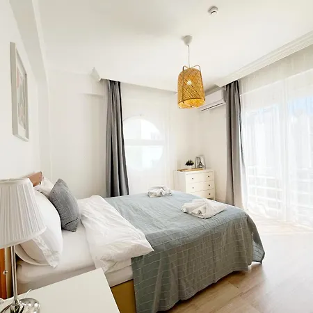 Weekend 2br Les Amb Apartment *