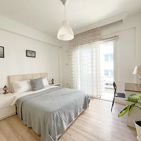 Two Bedroom Evleri * كيرينيا