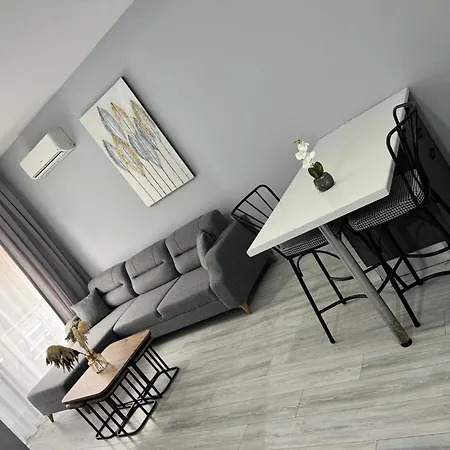 Lux Two Bedroom Swimming Pool Evleri