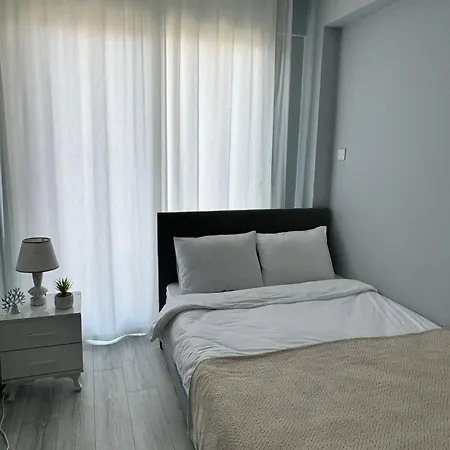 Two Bedroom Evleri Apartament Kyrenia (Northern Cyprus)